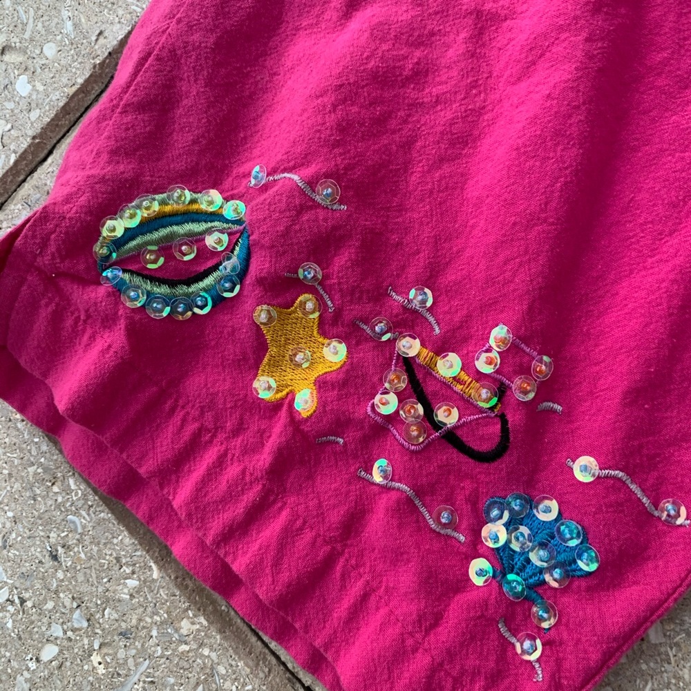 Pink Sea-Life 🌊 Embellished Capris 🐚 - Picture 2 of 5